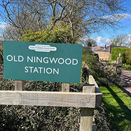 Old Ningwood Station Bed & Breakfast, Ningwood, Isle Of Wight Po41 0Tg Brook  Luaran gambar